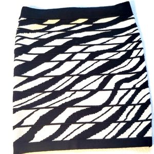 Forever 21, M, BLK/WHT Mini Skirt